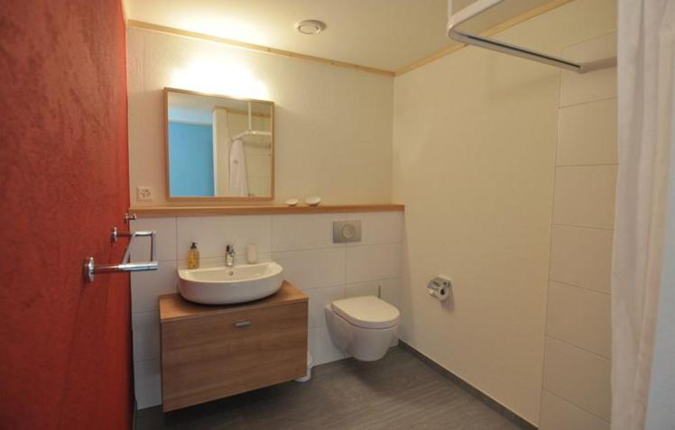 Chasa Paoletta Apartment Ramosch Phòng bức ảnh